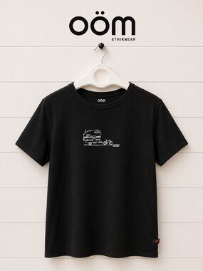 OÖM Eco-Conscious Black Graphic Tee – Size M